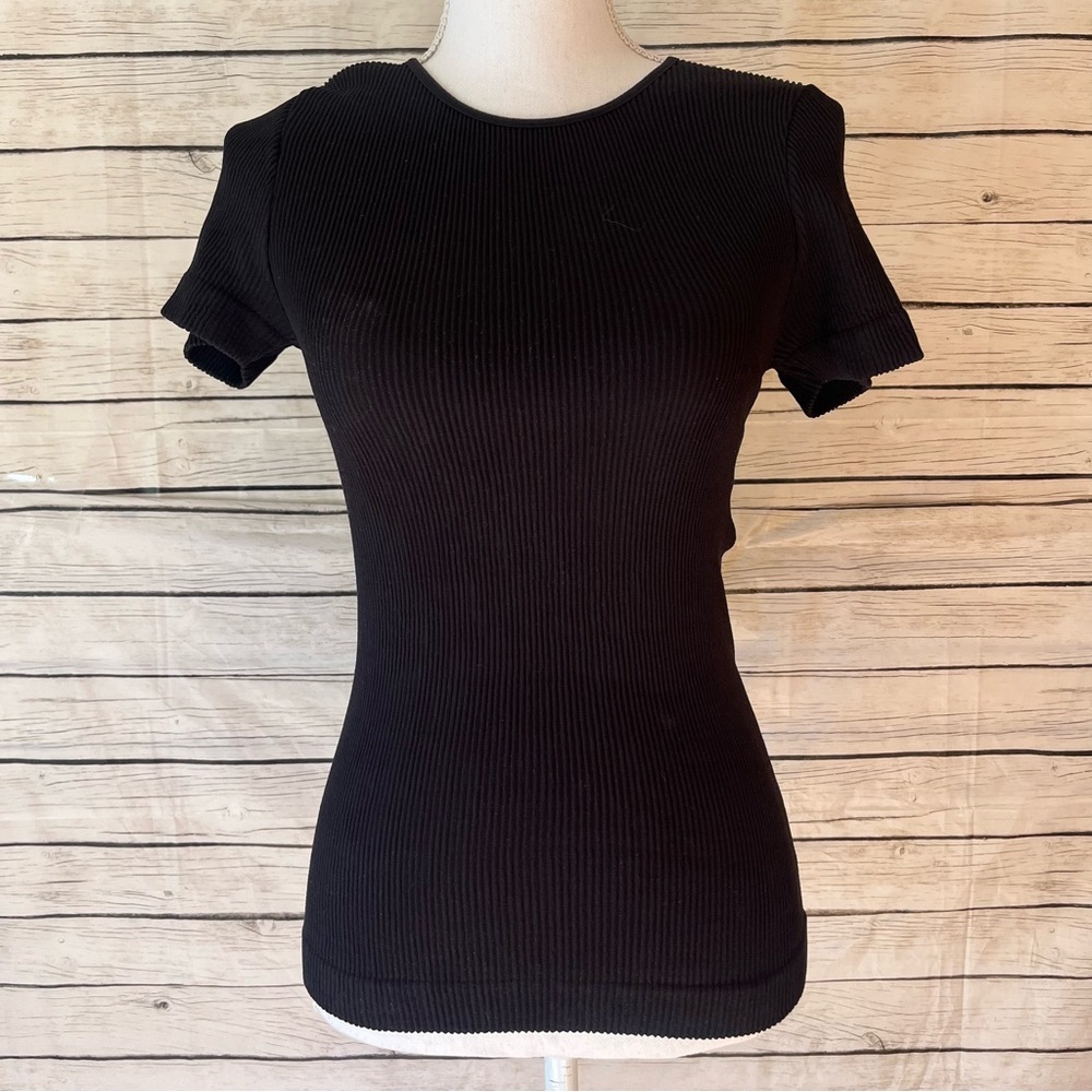 Intimately Free People Black Ribbed Short Sleeve Top Size M/L - Picture 1 of 6